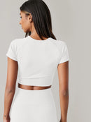 Top de treino fechado sem decote slim