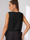 Regata Feminina cavada para treino de musculação e yoga