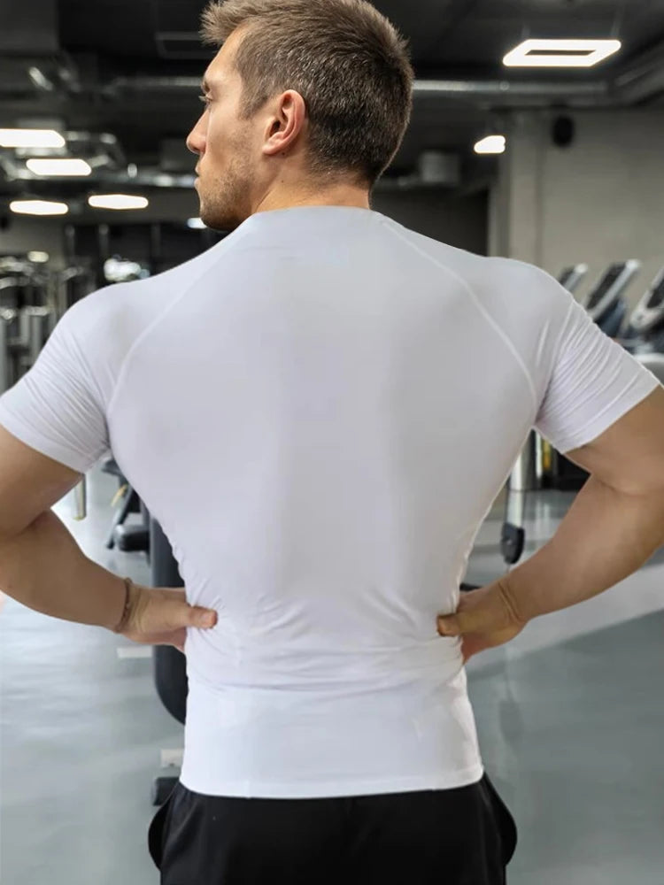 Camiseta Lisa Masculina Slim Fit para Musculação – Poliéster e Spandex, S ao XXL
